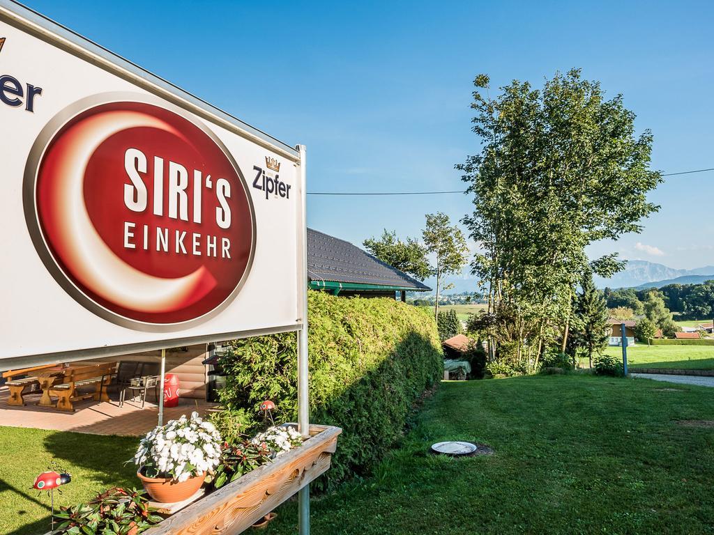 Отель Siri'S Einkehr Санкт-Георген-им-Аттергау Экстерьер фото